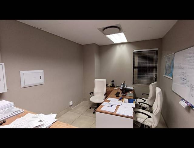 BUSINESS PROPERTY TO RENT IN MIDSTREAM ESTATE